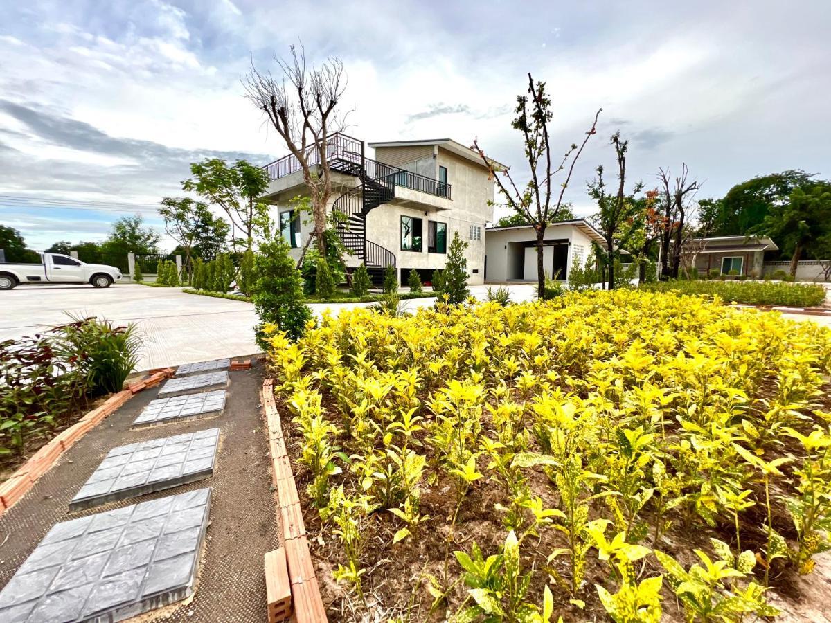 Farm View Resort @Uthai Thani ฟาร์มวิว รีสอร์ท อุทัยธานี Nong Khayang Luaran gambar