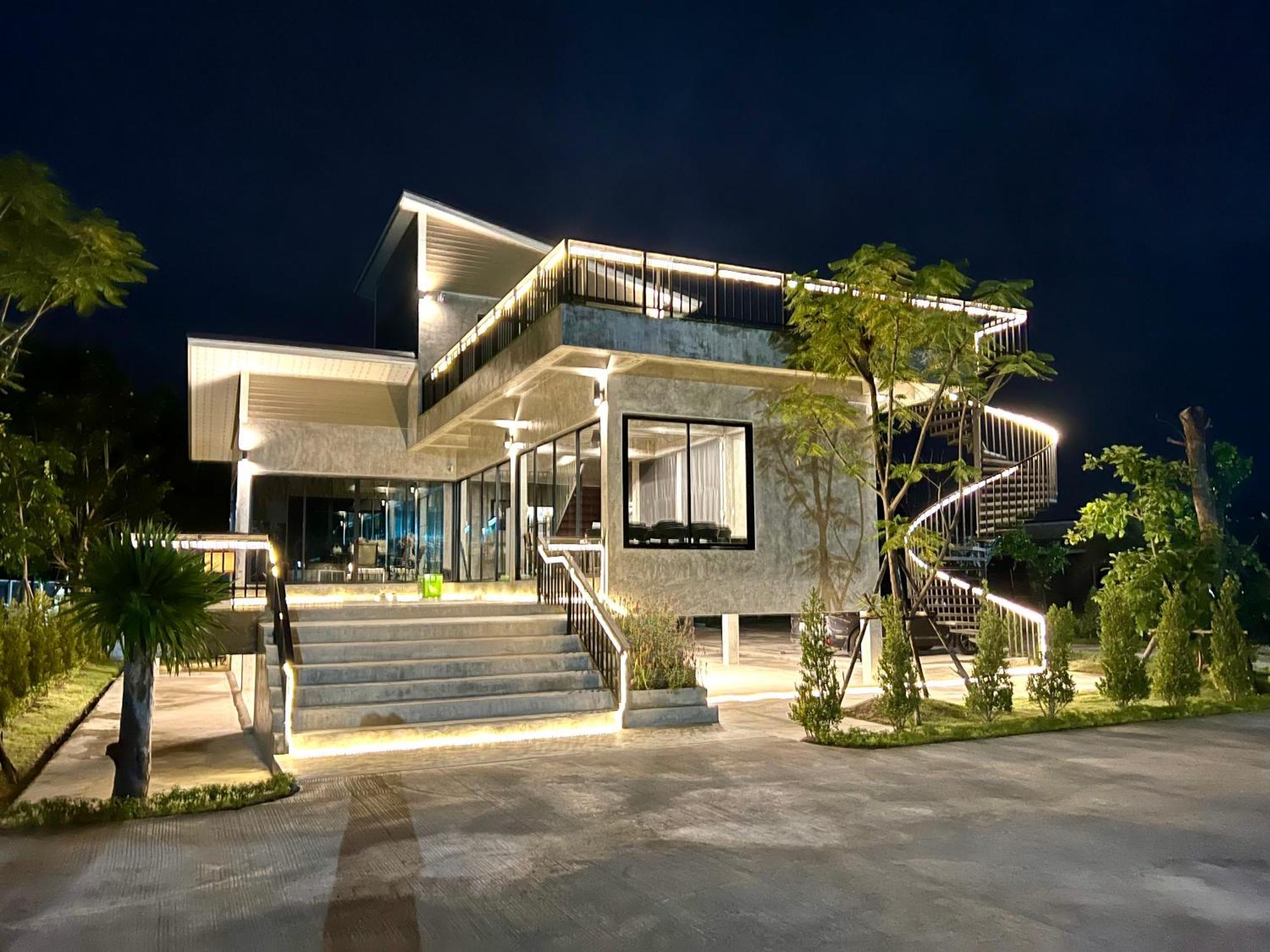Farm View Resort @Uthai Thani ฟาร์มวิว รีสอร์ท อุทัยธานี Nong Khayang Luaran gambar